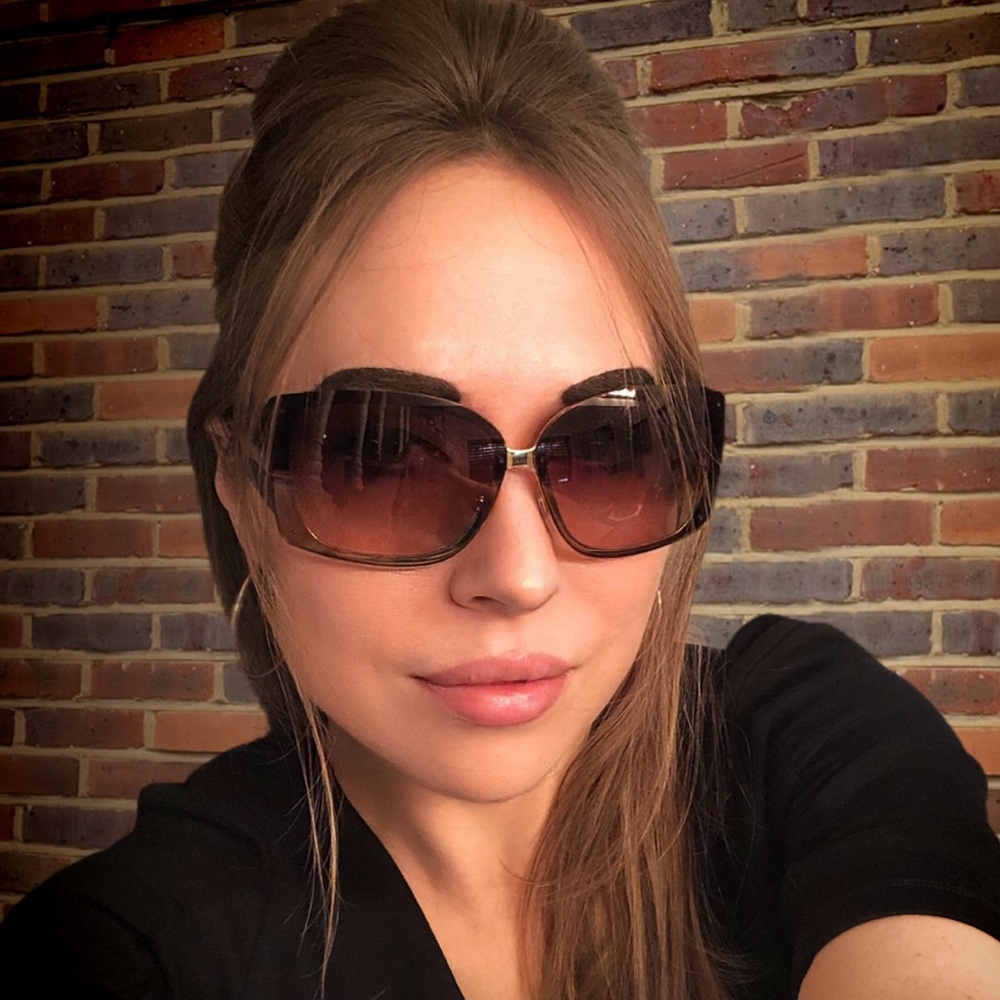 Dolce & Gabbana Shield-Style Tortoiseshell Brown Sunglasses w/ Case, Style #2030 - Picture 3 of 14